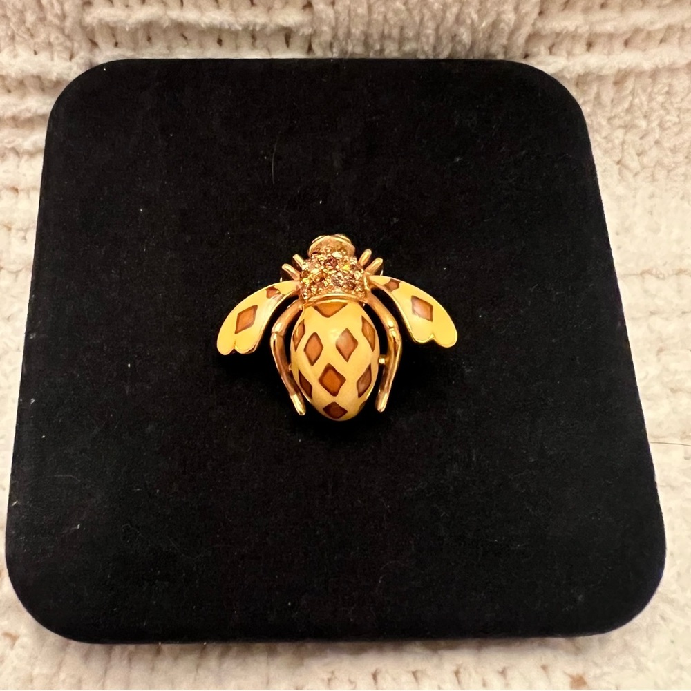 Joan Rivers Gold Tone Bee Brooch with Enamel Accents - Picture 3 of 8